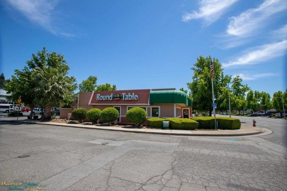 121 Hartnell Ave, Redding, CA 96002